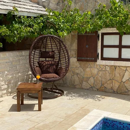 بيت للعطل Cerim تروغير