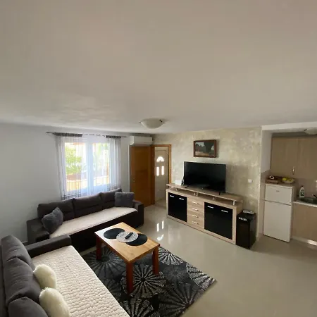 Cerim Σπίτι διακοπών