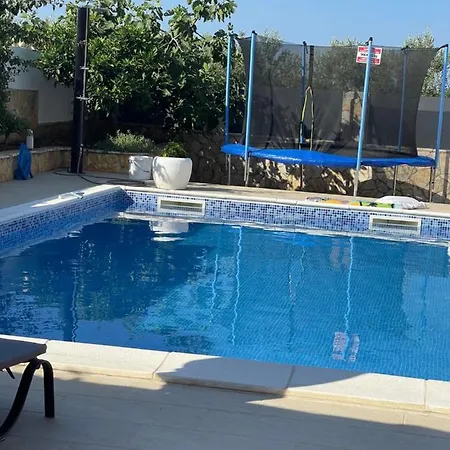 Cerim Σπίτι διακοπών