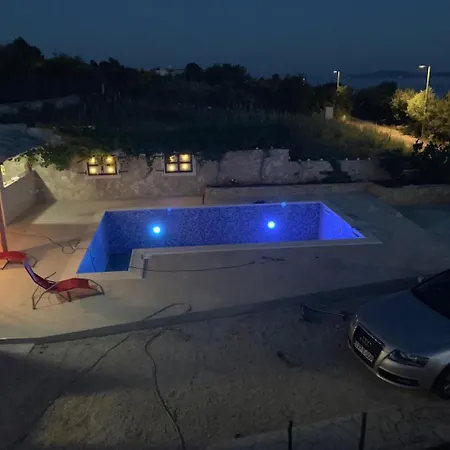 Cerim Τρογκίρ